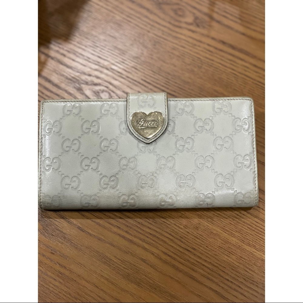 Gucci guccissima leather wallet